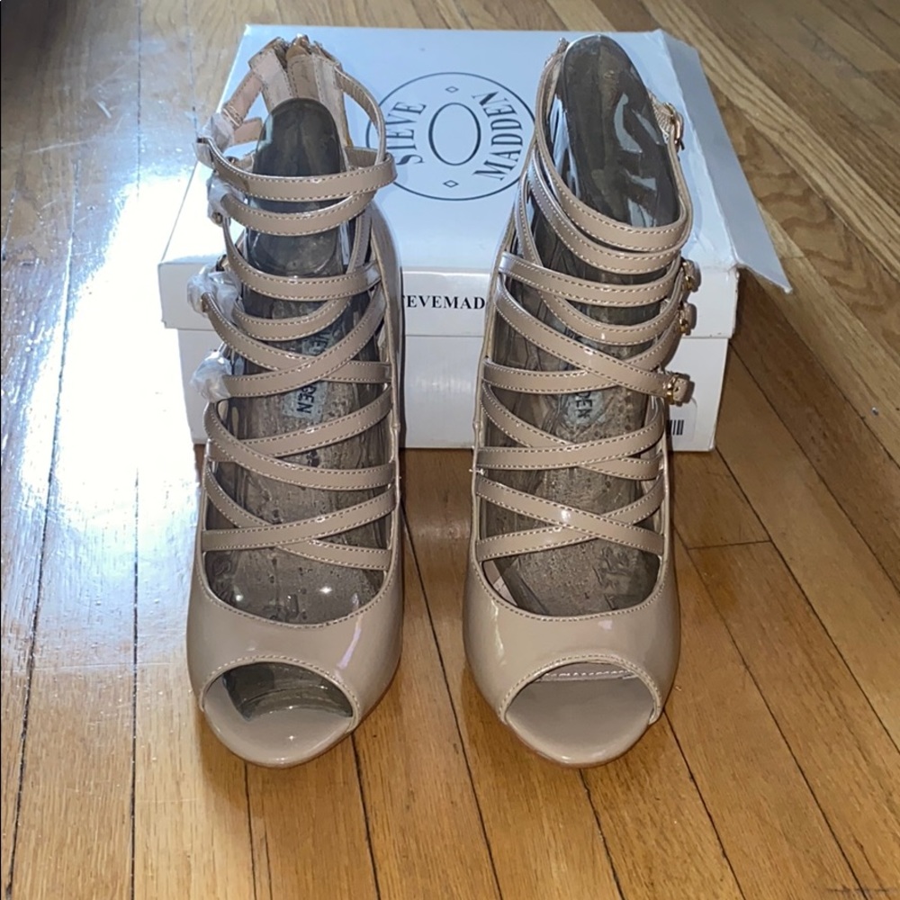 Steve Madden Blush Patent Leather Strappy Shoes